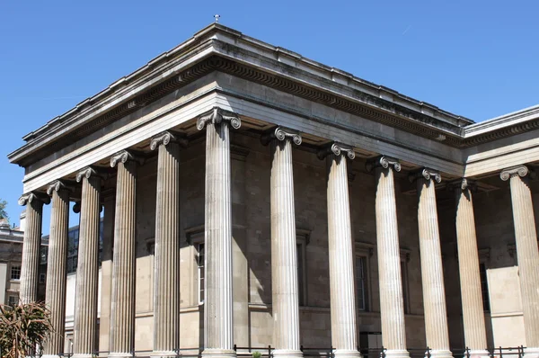 Brittiskt museum fasad — Stockfoto