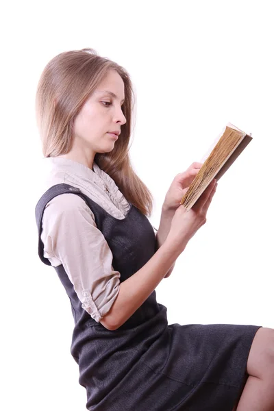 Femme lisant un livre, isolée — Photo