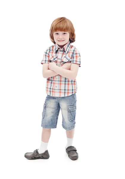 Kleiner Junge posiert für die Kamera — Stockfoto