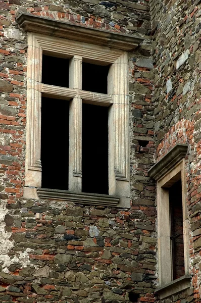 古代的窗口 — 图库照片