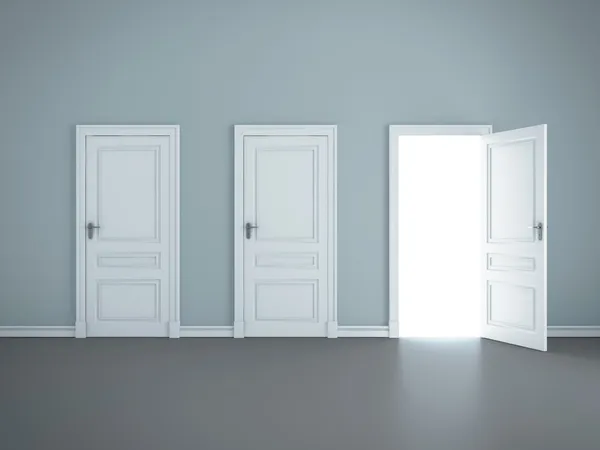 Три двери — стоковое фото