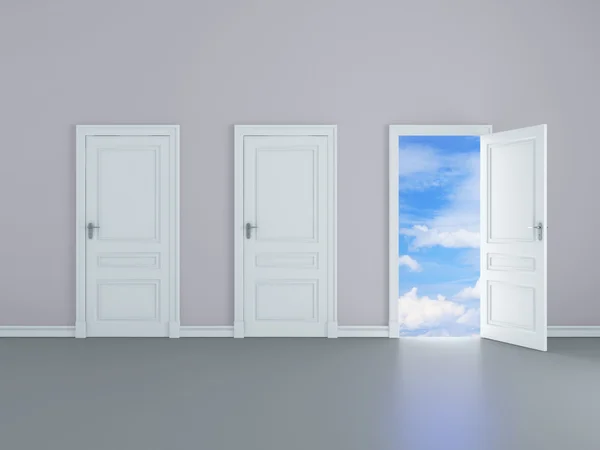 Дверь в небо — стоковое фото