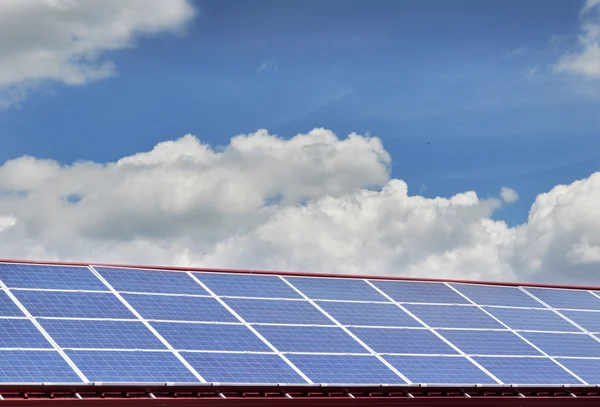 Ubehandlet solcellepaneler – stockfoto