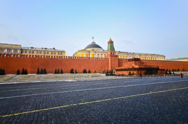 Kremlin ve Kızıl Meydan