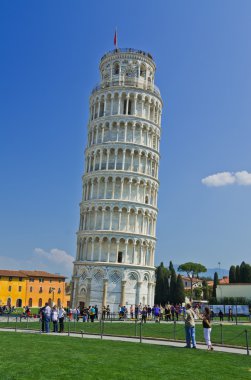 Eğik Pisa Kulesi, İtalya