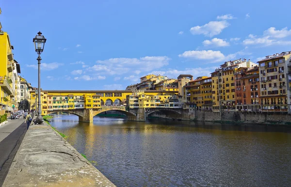 Bridge Ponte Vecchio in Florence, Italy — Stok fotoğraf