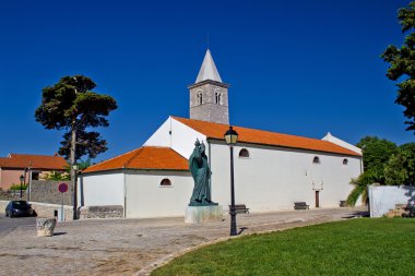 nin kasaba kilise ve Meydanı