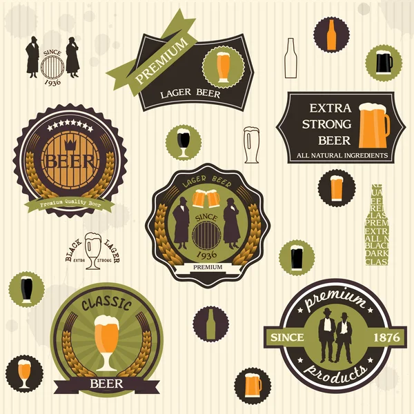 Bier badges en etiketten in retro stijl ontwerp — Stockvector