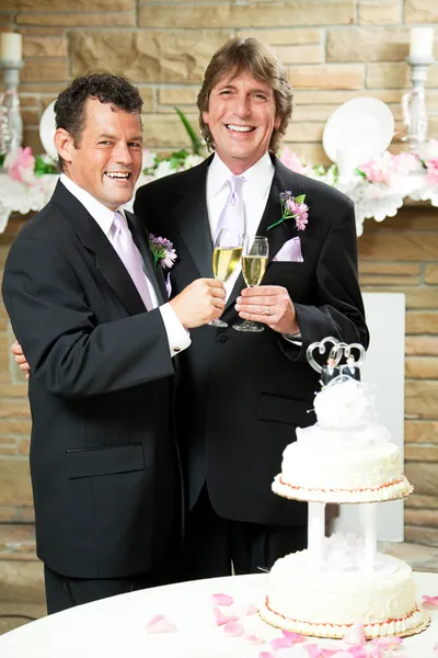 Gay bröllop - champagne toast — Stockfoto
