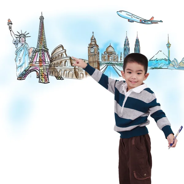 Мальчик, рисующий путешествие мечты по миру — стоковое фото