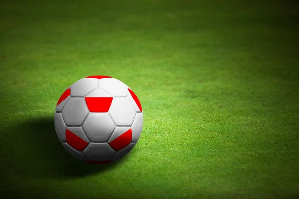 Drapeau de la Pologne avec ballon de football sur fond d'herbe - Euro 201 — Photo