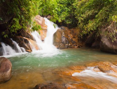 Chanthaburi, Tayland Doğu derin orman şelale