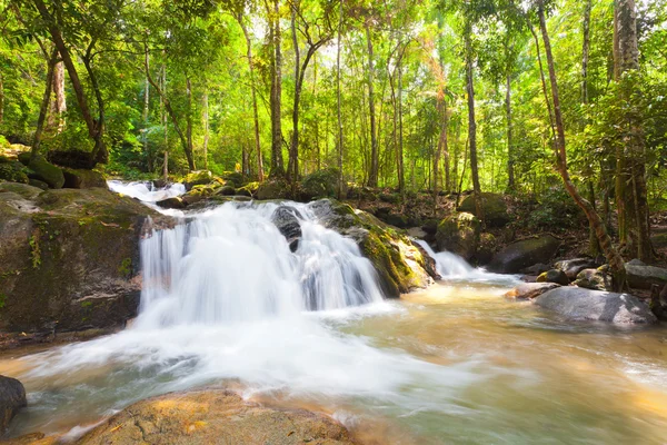Deep forest Waterfall in Chantaburi, eastern of Thailand — Stock Photo, Image
