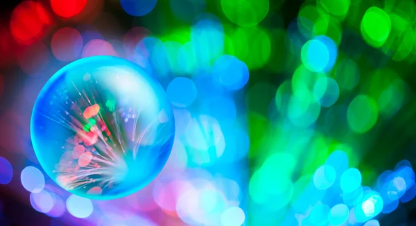 통신 선의 cystal 및 광학 섬유 빛에 조명 — 스톡 사진