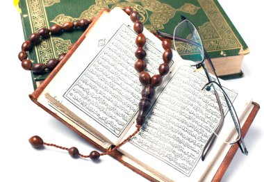Kur'an, kutsal kitap