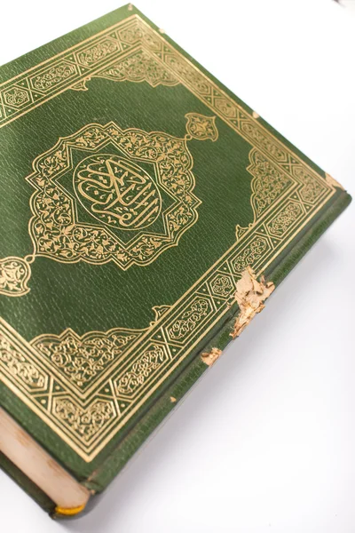 Коран, священну книгу — стокове фото