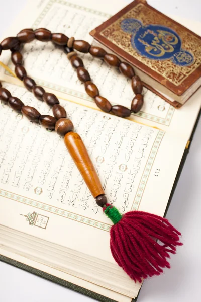Alcorão, livro sagrado — Fotografia de Stock