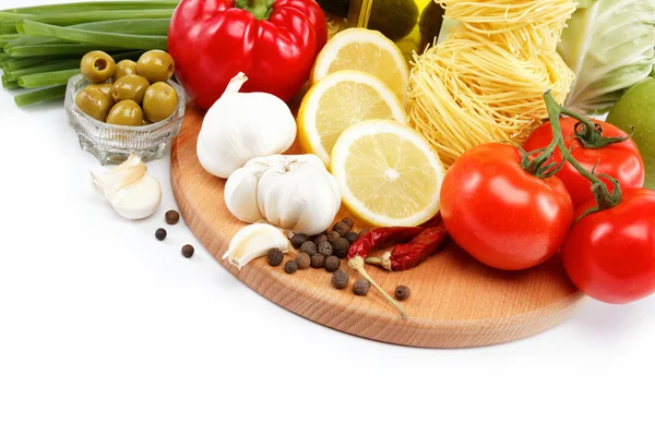 Set fresh vegetables isolated on white background — Stock Photo, Image