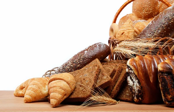 Panes frescos para una variedad aislada en blanco . —  Fotos de Stock