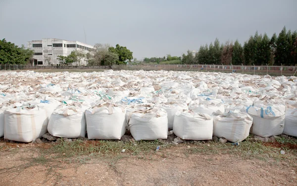 Grands sacs de sable pour la protection contre les inondations — Photo