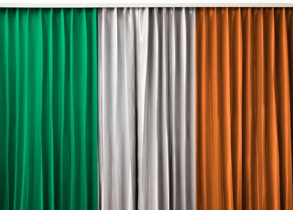 Bandera de la República de Irlanda en la cortina —  Fotos de Stock