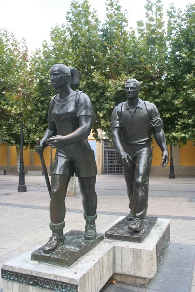 Statue tribute to the walkers Valvanerada, Logroño, La Rioja — Stok fotoğraf