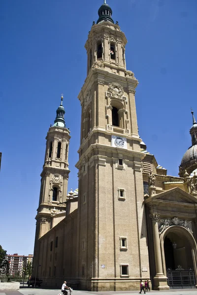 Torre, Basílica del Pilar, Zaragoza — Foto de Stock