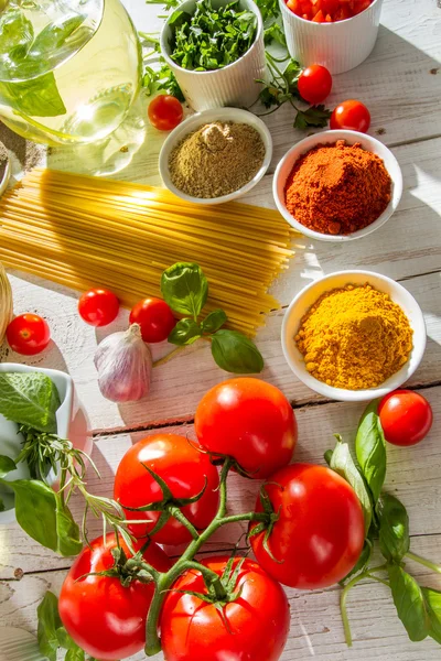 Primo piano delle verdure nella cucina italiana — Foto Stock