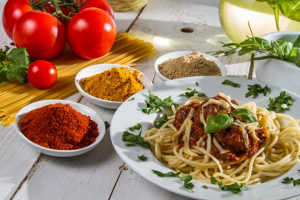 Közeli kép: a egy tányér forró spagetti — Stock Fotó