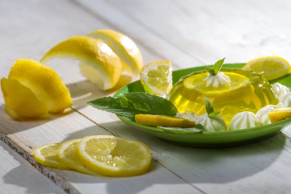 stock image Closeup Lemon jelly with fresh mint leaves