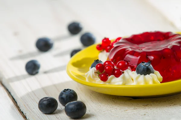 stock image Close-up of jelly with berry fruits