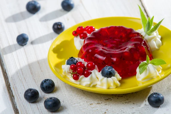 stock image Fresh mint leaves and served with fruit jelly