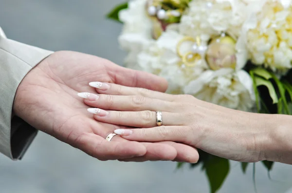 Hand huwelijksreis — Stockfoto