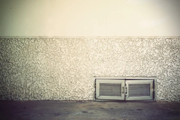 Oude grunge kamer met betonnen wand, vintage achtergrond — Stockfoto