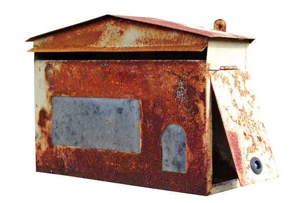 Roșu cutie poștală veche izolată pe fundal alb — Fotografie, imagine de stoc