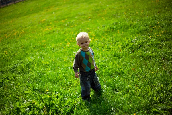 Malý chlapec — Stock fotografie