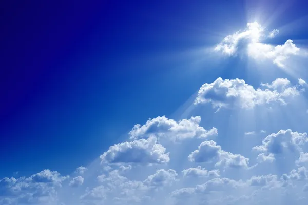 Güzel mavi gökyüzü — Stok fotoğraf