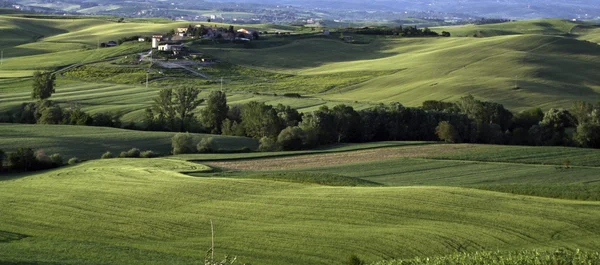 Schöne Aussicht auf die italienische Landschaft — Stockfoto