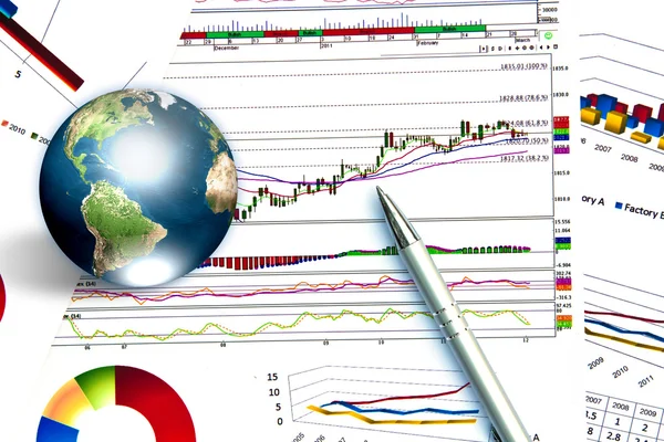Pen and business graph with earth (Elements of this image furnis — Stock Photo, Image