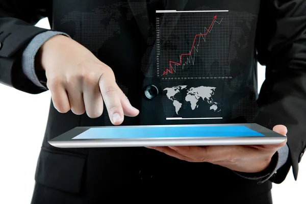 Obchodní muž drží moderní digitální počítač tablet pc s úspěchem g — Stock fotografie