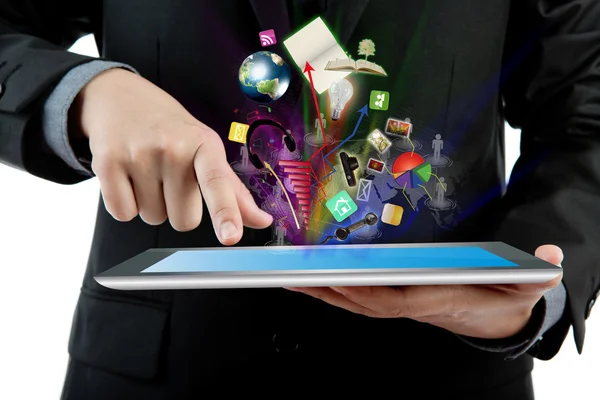 Hombre de negocios sosteniendo la tableta digital moderna PC — Foto de Stock