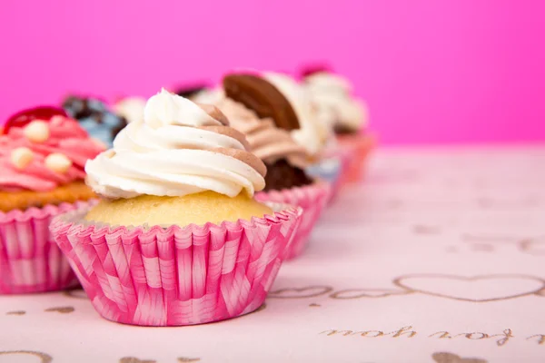 Urodziny cupcakes — Zdjęcie stockowe