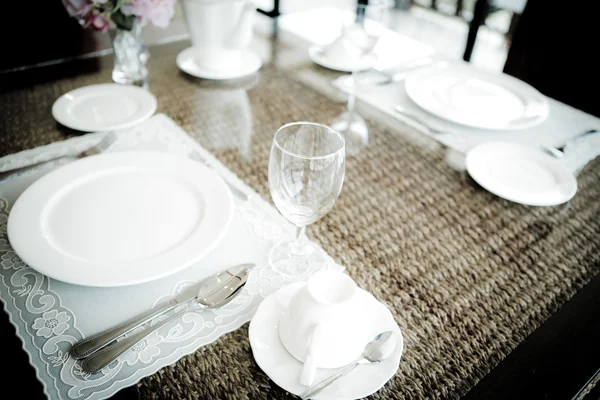 Style vintage de salle à manger avec table et chaises — Photo