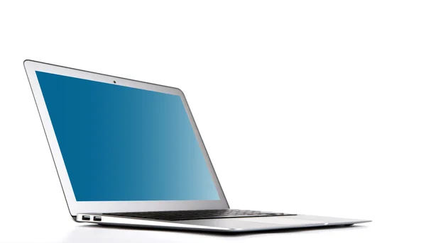 Laptop izolowany na białym tle — Zdjęcie stockowe