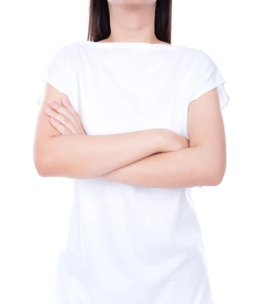 Белая футболка на молодой женщине на белом фоне — стоковое фото