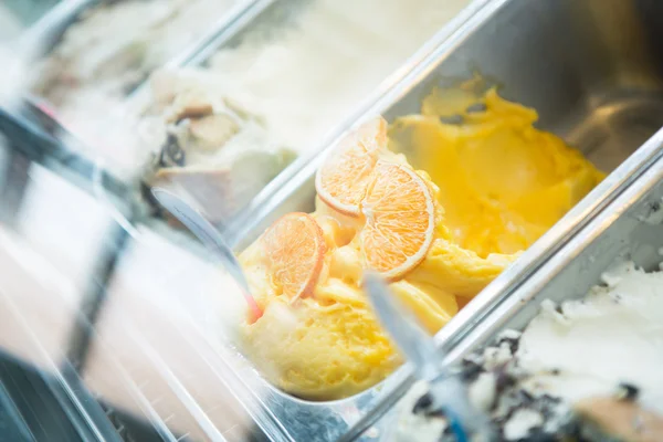 Orange ice cream — Stock Photo, Image
