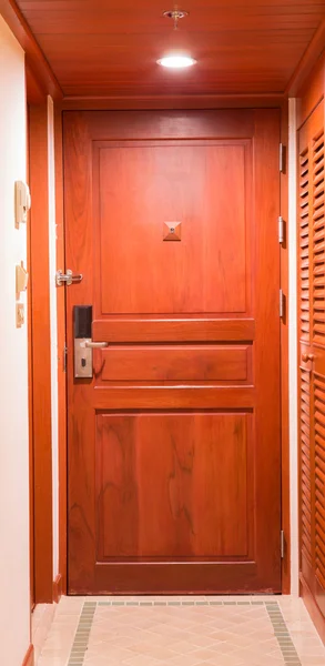 Closed wood door — Stock Photo, Image