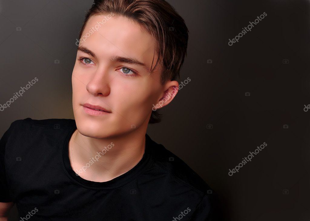 Gesicht Der Jungen Manner Mannliches Modell Stockfotografie Lizenzfreie Fotos C Sharullin Depositphotos