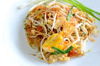 Tayland yemeği Pad Thai