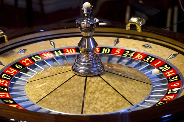 Roulette wheel Stock Photo by ©darrenw 8639615